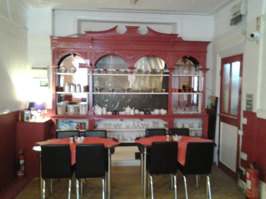 Tredegar Arms Budget Guesthouse For Walkers/Cyclists/Contractors/Traveler Merthyr Tydfil Dış mekan fotoğraf