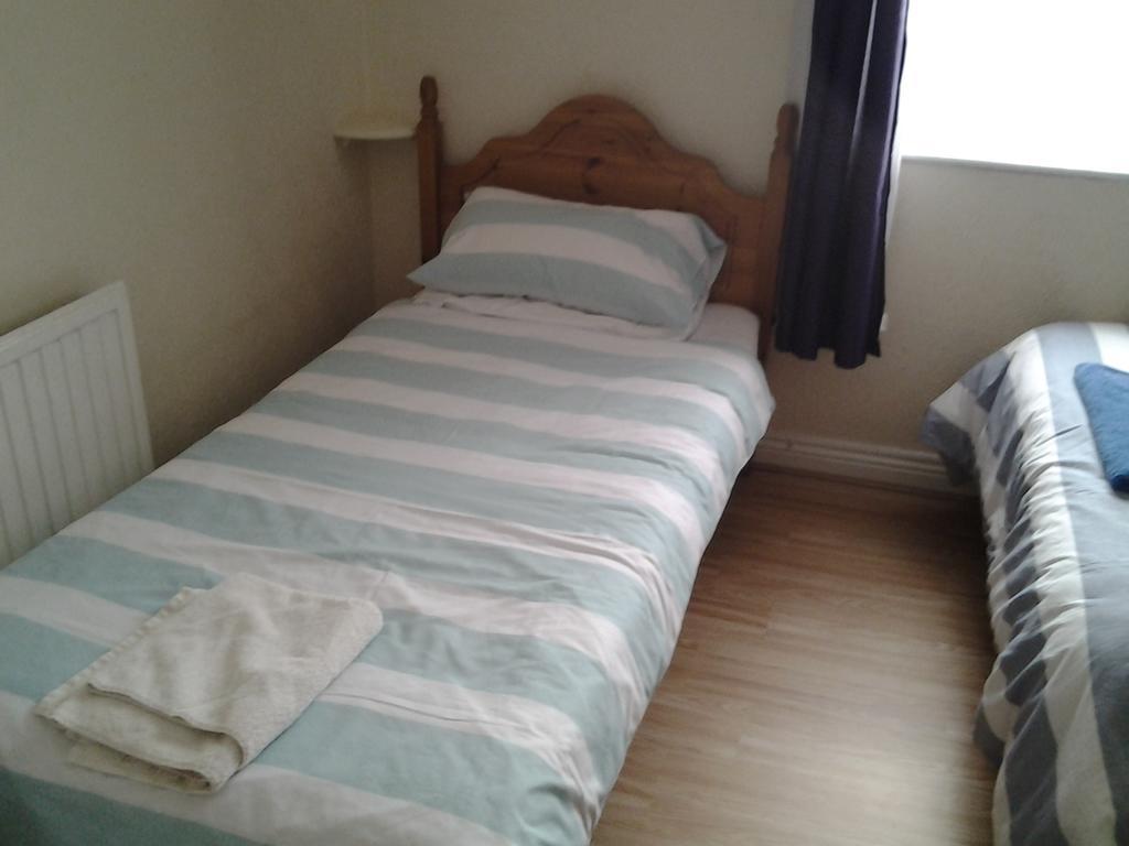 Tredegar Arms Budget Guesthouse For Walkers/Cyclists/Contractors/Traveler Merthyr Tydfil Dış mekan fotoğraf